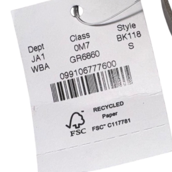 J.Crew Taupe Leather Belt Brass Buckle Classic Minimal Size Small 26”-30” waist - Picture 7 of 7